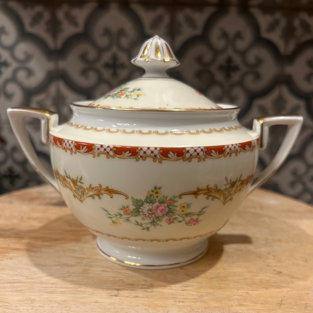 Vintage 1930s-1940s Noritake China “Claudette” Porcelain Bowl with Lid- EUC